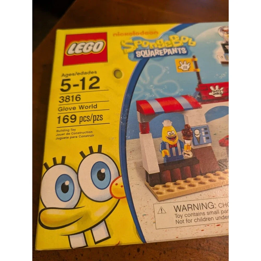 LEGO SpongeBob SquarePants Glove World Set 3816 169 pcs Ages 5-12 With Box
